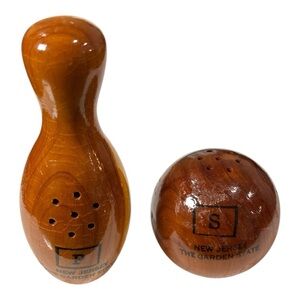 Vintage Wood Bowling Ball & Pin Salt & Pepper Shakers Souvenir NJ Garden State